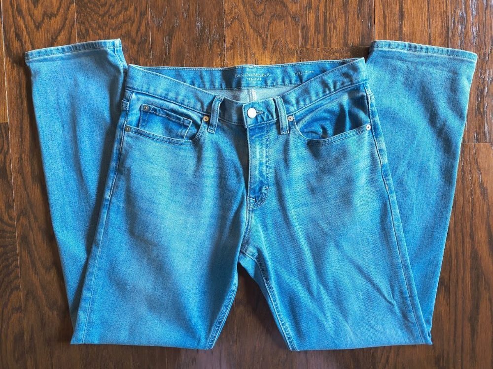 Item DescriptionCondition: Pre-owned in excellent condition. The fabric is clean